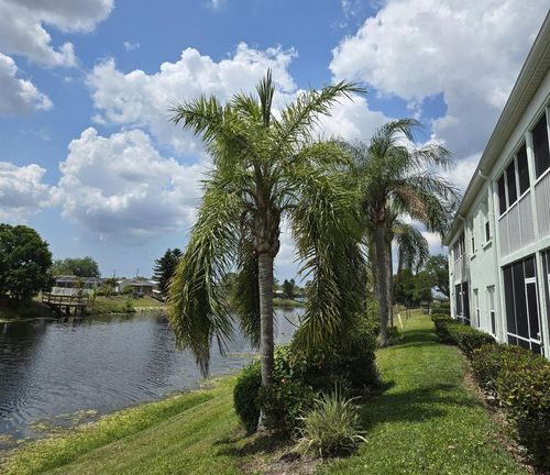 5201-5725 Greenwood Ave, NORTH PORT, FL, 34287-3180 | Card Image