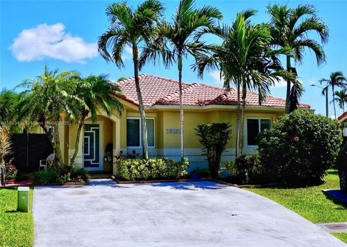 15132 Sw 140th Ter, Miami, FL, 33196-5697 | Card Image