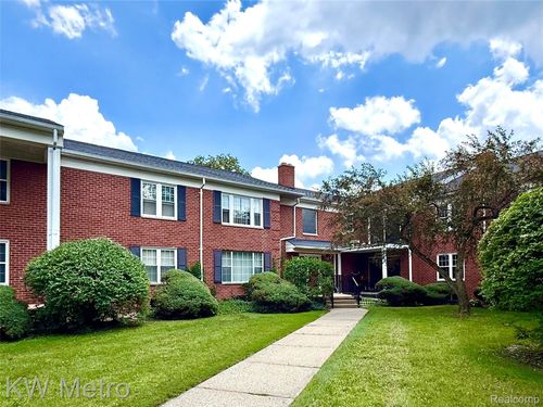 unit-132-27654 E Echo Vly, Farmington Hills, MI, 48334-4432 | Card Image