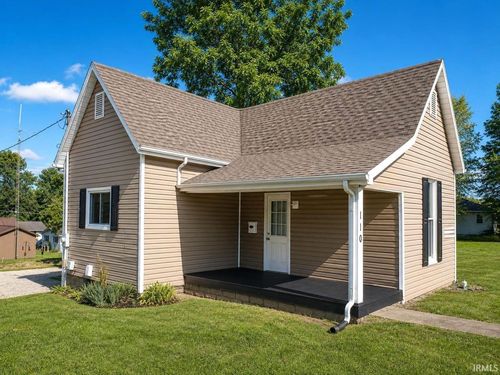 110 N First Avenue, Oakland City, IN, 47660 | Card Image