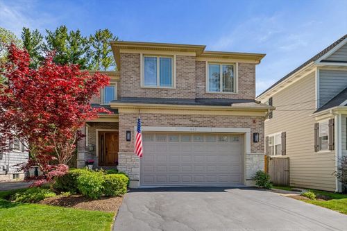 443 June Ter, Barrington, IL, 60010-3242 | Card Image