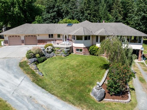 7028 Westholme Rd, Duncan, BC, V9L6B4 | Card Image