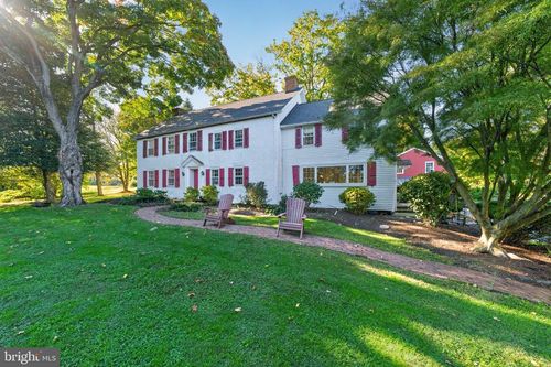 548 S Guernsey Rd, West Grove, PA, 19390-9727 | Card Image