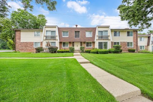 apt-5-6824 Roberts Dr, Woodridge, IL, 60517-1506 | Card Image