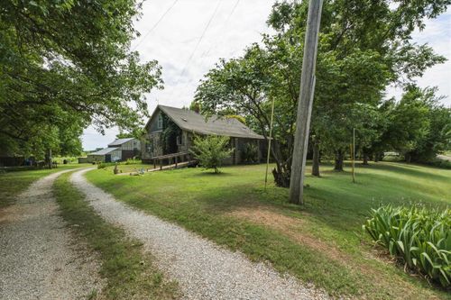 19324 81st Rd, Winfield, KS, 67156-7374 | Card Image