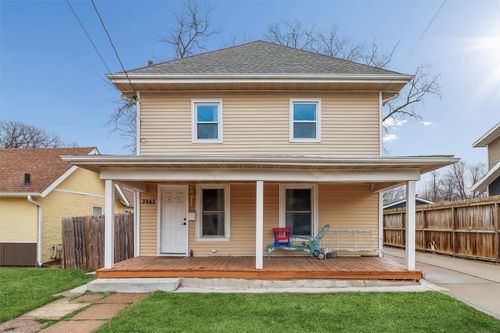 3943 12th St, Des Moines, IA, 50313-3221 | Card Image