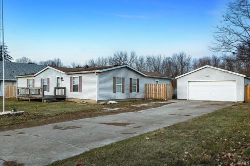 8915 Hazle St, Stockwell, IN, 47983 | Card Image