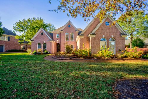 9325 Beaver Valley Ln, Cordova, TN, 38018-7720 | Card Image