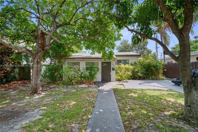 1950 Ne 182nd St, House other with 4 bedrooms, 3 bathrooms and null parking in North Miami Beach FL | Image 1