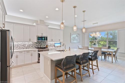28646 Lobos Cir, BONITA SPRINGS, FL, 34135-9129 | Card Image