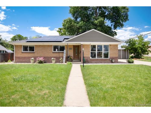 585 Estes St, Lakewood, CO, 80226-1159 | Card Image