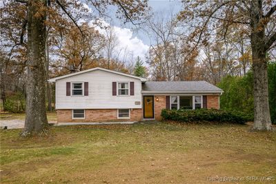 1228 Westwood Lane, Home with 3 bedrooms, 1 bathrooms and null parking in New Albany IN | Image 1