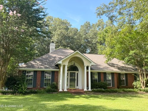 321 Wild Rose Ln, Brandon, MS, 39047-7649 | Card Image