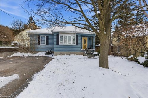 69 Lowrey Ave N, Cambridge, ON, N1R5A4 | Card Image