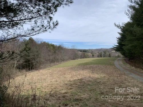 28 Teresa Way, Ennice, NC, 28623-9295 | Card Image