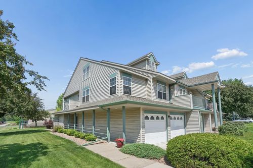 104 Morningside Dr Ne, Hutchinson, MN, 55350-4370 | Card Image