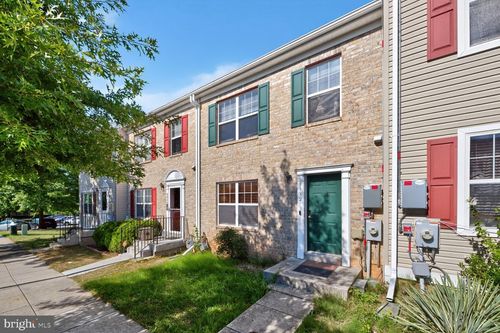 3932 Burns Pl Se, WASHINGTON, DC, 20019-3279 | Card Image