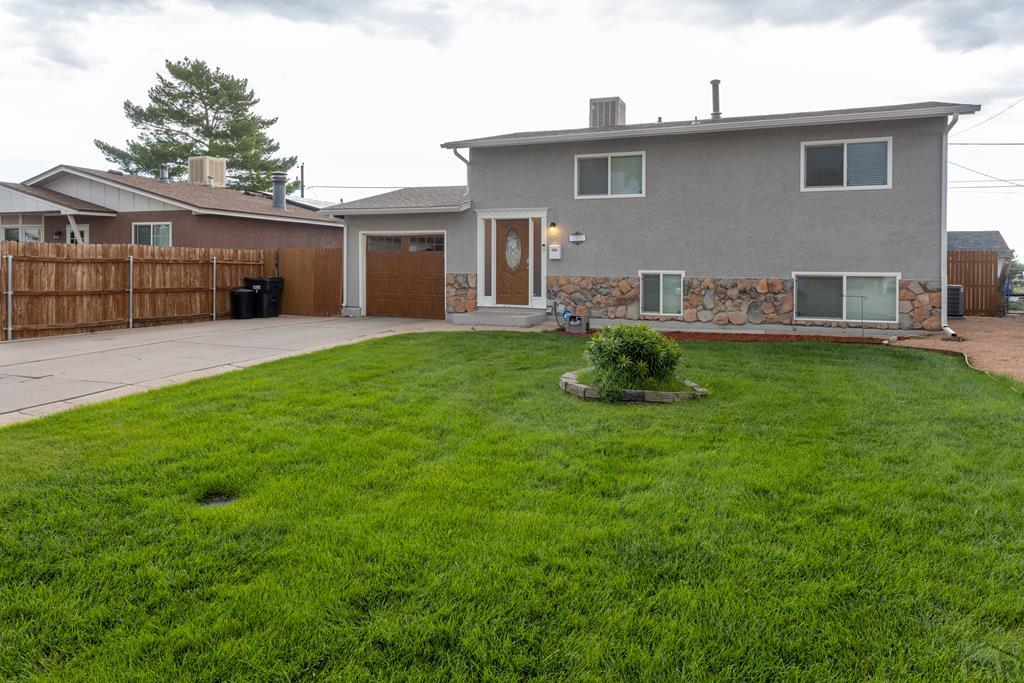 Aster St, Pueblo, CO 81005