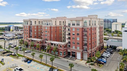apt-717-150 Bee St, Charleston, SC, 29401-5707 | Card Image