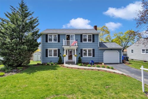 149 Rowe Ave, Pawtucket, RI, 02861-3211 | Card Image