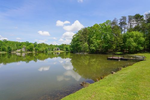 736 Willis Rd, Spartanburg, SC, 29301-5323 | Card Image