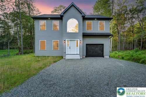 328 Lamont Way, Tobyhanna, PA, 18466-8247 | Card Image