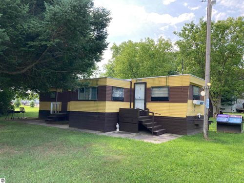 2868 Twin Lake Rd, Lupton, MI, 48635-9755 | Card Image