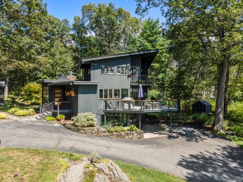13 Juengst Rd, Croton Falls, NY, 10519-7010 | Card Image