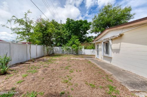 17 Circle Drive, DAYTONA BEACH, FL, 32117 | Card Image