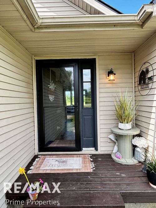 2855 Bowers Rd, Lapeer, MI, 48446-3409 | Card Image