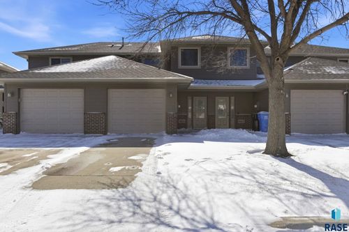 8611 W Grinn Pl Place, Sioux Falls, SD, 57106 | Card Image