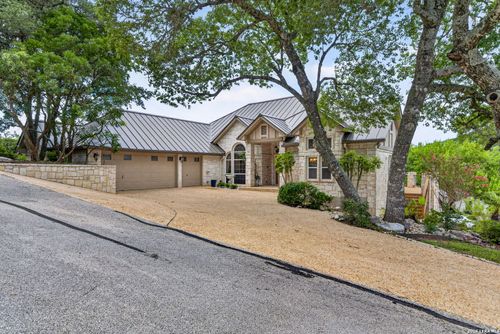 112 Hummingbird Hill Dr, Boerne, TX, 78006-9456 | Card Image