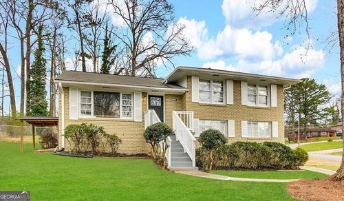 3040 Barksdale Cir, East Point, GA, 30344-5402 | Card Image