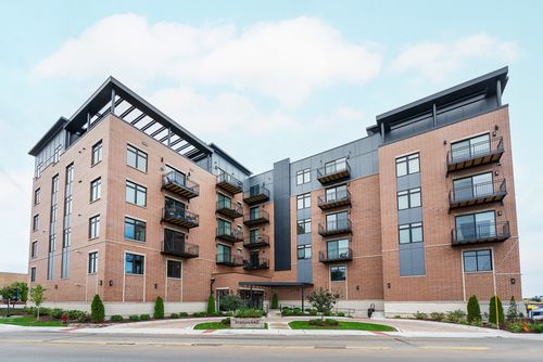 401-546 Green Bay Rd, Highwood, IL, 60040-1334 | Card Image