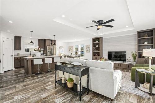 19 Pinrock Dr, Sturbridge, MA, 01566-1497 | Card Image