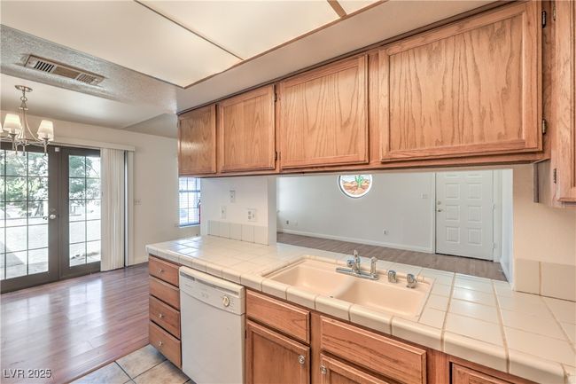 UNIT-202 - 5068 Jeffreys St, Condo with 2 bedrooms, 2 bathrooms and null parking in Las Vegas NV | Image 17
