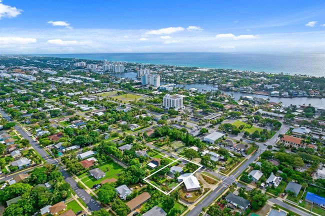 826 Se 4 Th Ave, House other with 2 bedrooms, 2 bathrooms and null parking in Delray Beach FL | Image 4