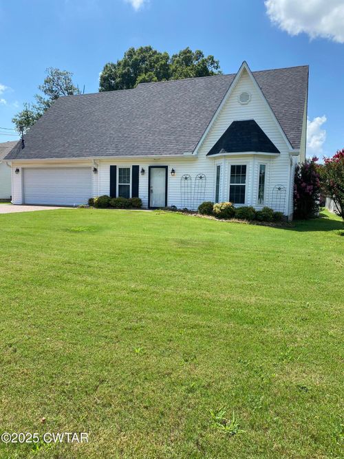 115 Turtle Creek Dr, Jackson, TN, 38305-1786 | Card Image