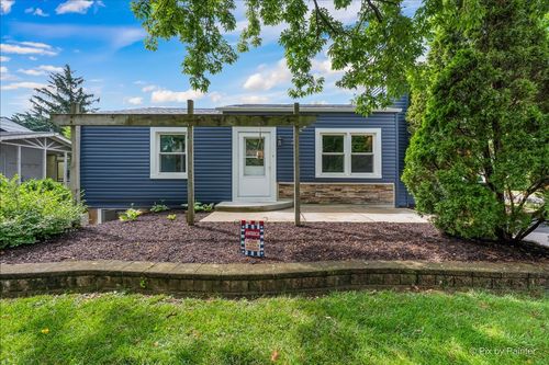 51 W Harrison Rd, Lombard, IL, 60148-3306 | Card Image