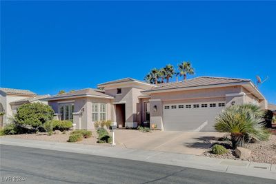 4570 Riva De Romanza Street, House other with 2 bedrooms, 2 bathrooms and null parking in Las Vegas NV | Image 2