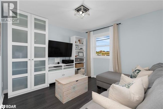 11 James Street, House other with 2 bedrooms, 1 bathrooms and 4 parking in Orillia ON | Image 7