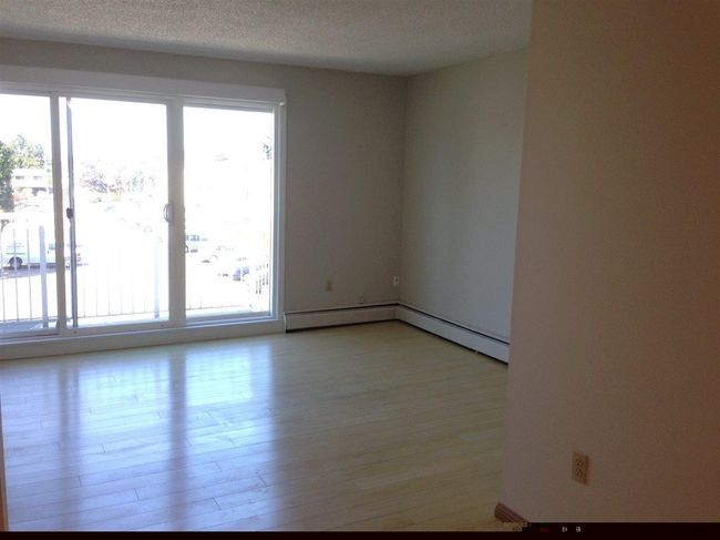 302 - 7220 Lindsay Road, Condo with 1 bedrooms, 1 bathrooms and 1 parking in Richmond BC | Image 4