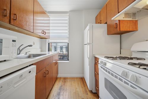 apt-1-236 Newark Ave, Jersey City, NJ, 07302-2661 | Card Image