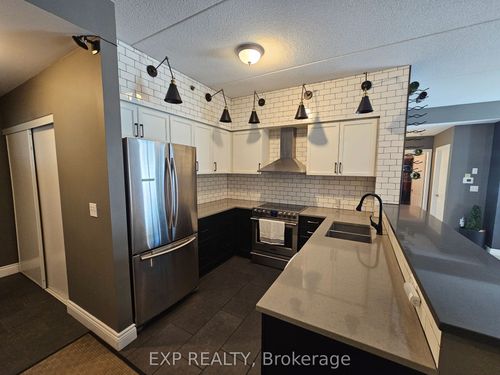 102-308 Watson Pky N, Guelph, ON, N1E0G7 | Card Image