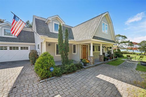 88 Evergreen Ave, East Moriches, NY, 11940-1538 | Card Image