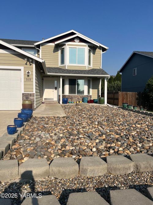 515 Baker St, Moxee, WA, 98936-9018 | Card Image