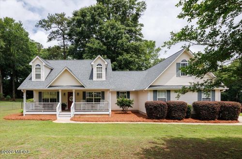 557 Aarons Cir, Gray, GA, 31032-5038 | Card Image
