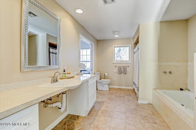 10 Crater Lake Rd, House other with 4 bedrooms, 4 bathrooms and null parking in Howell NJ | Image 16