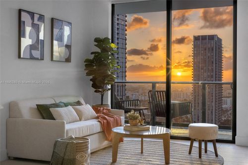 unit-2704-159 Ne 6th St, Miami, FL, 33132-1896 | Card Image