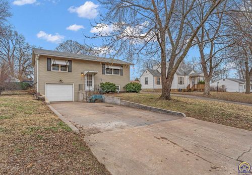 3020 Se Colorado Ave, Topeka, KS, 66605-2509 | Card Image